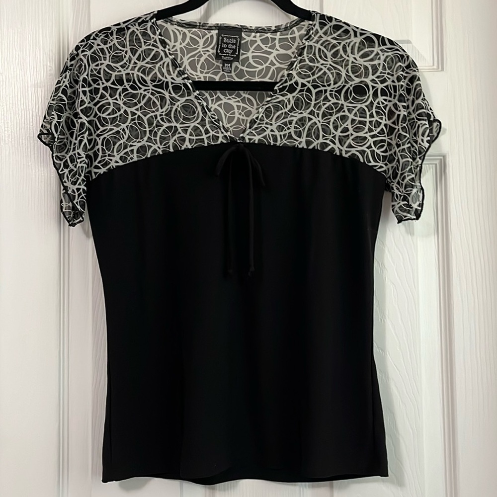 Susie in the City Top